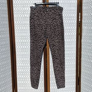 Vera Wang Simply Vera animal print leggings large